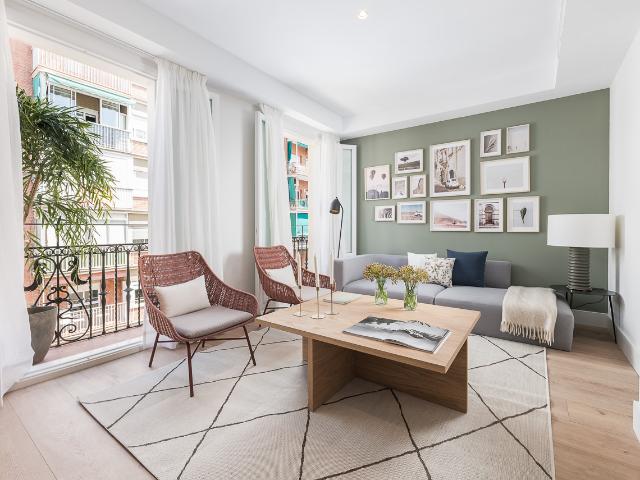 Modern 2 bed apartment in Salamanca neighborhood