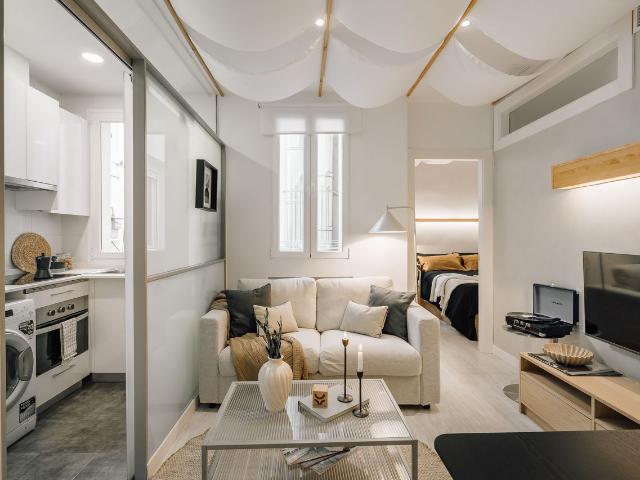 Modern 2 Bedroom Apartment with Ducted AC and Designer Furnishings in Narvaez Street, Madrid Amsterdam Apartments for Rent
