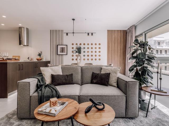 Modern 2 Bedroom Apartment with Designer Finishes on Monte Esquinza Street, Madrid Amsterdam Apartments for Rent