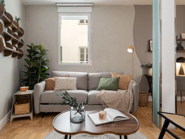Modern 2 Bedroom Apartment with Stylish Decor and High Speed WiFi on Menorca Street, Madrid Amsterdam Apartments for Rent