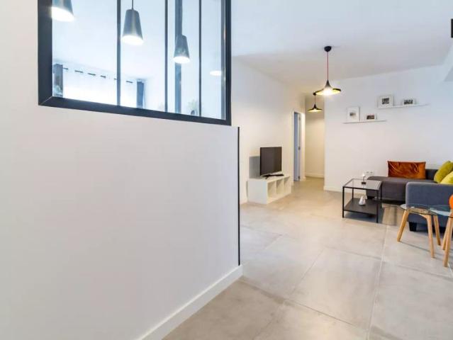 Modern 2 bedroom apartment for rent in Camins al Grao