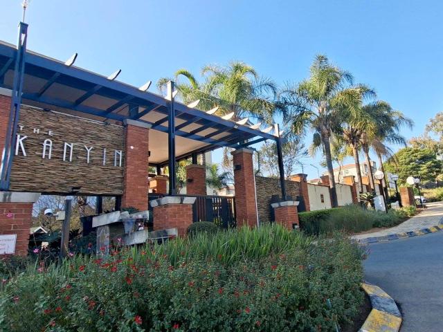 Modern 2 Bedroom Apartment in The Kanyin, Sunninghill