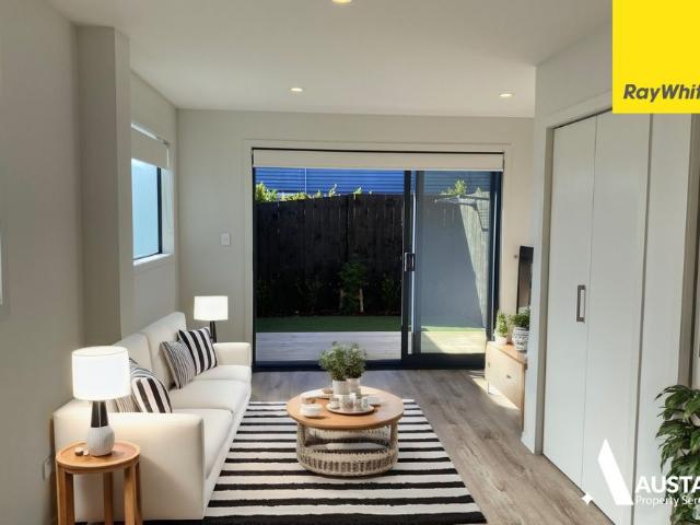 Modern 2 Bedroom Apartment in the Heart of Beach Haven