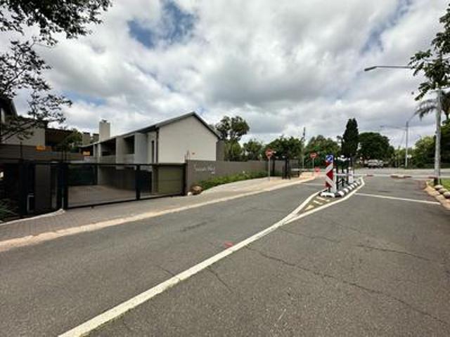 modern 2 bedroom apartment in lynnwood