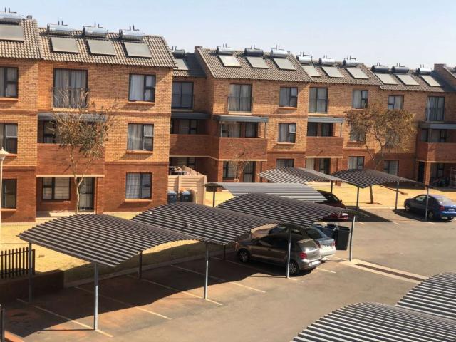 Modern 2 Bedroom Apartment – Secure Estate | Available Immediately