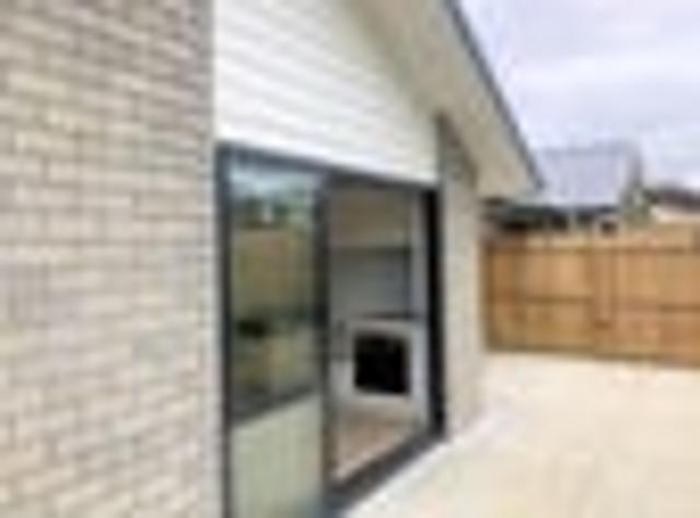 Modern 2 Bedroom Freehold Home in Nawton