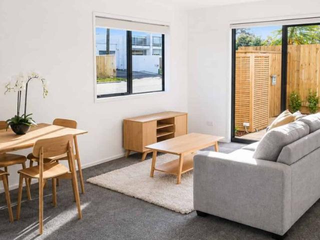 Modern 2 Bedroom Home