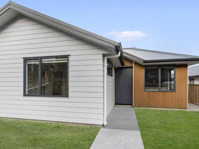 Modern 2 Bedroom Home