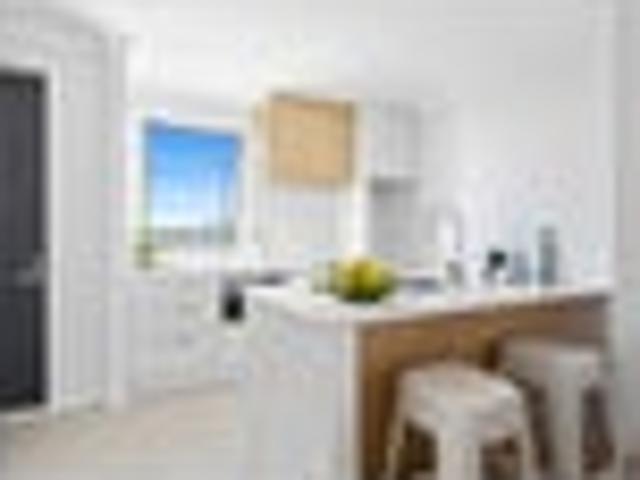 Modern 2 Bedroom Terrace in Park Green