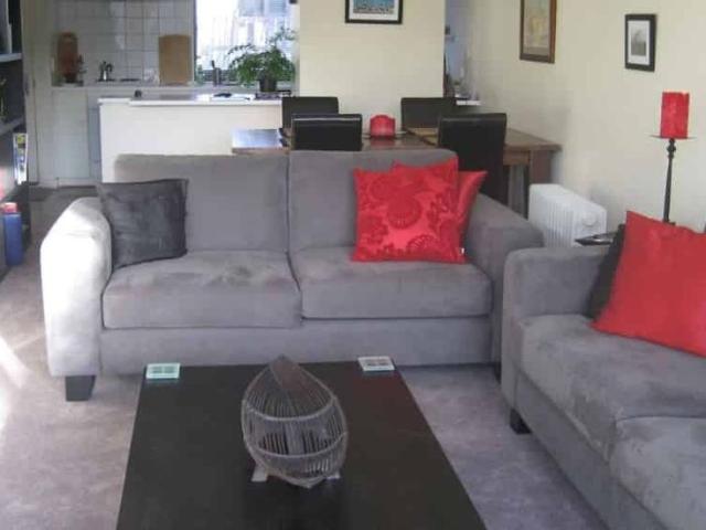 Modern 2 Bedroom Townhouse In The Heart of Merivale!