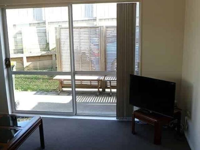 Modern 2 bedroom Townhouse in Goodwood Heights