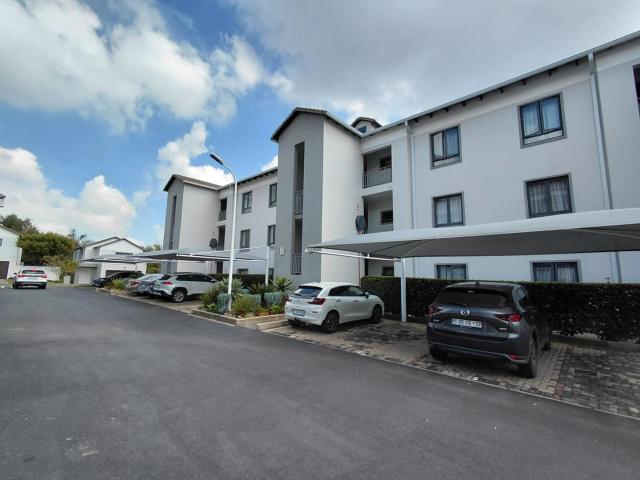 Modern 2 bedroom, 1 bathroom Apartment at Kengies Square