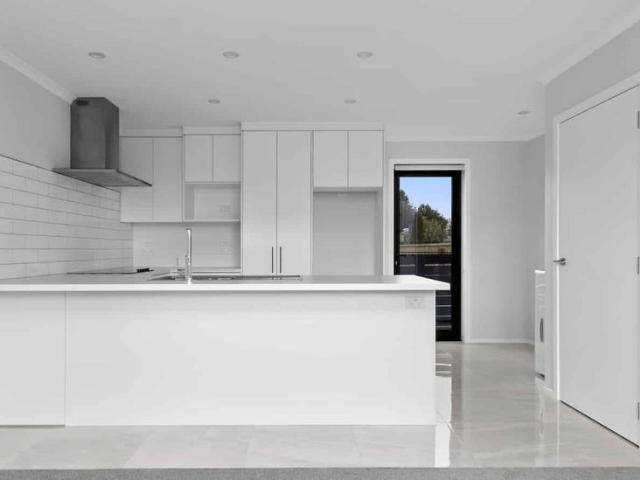 Modern 2 Bedroom