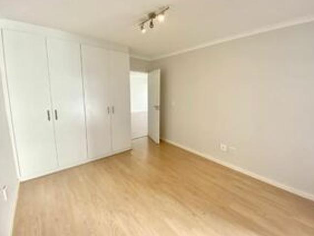 Modern 2 Bedroom, 2 Bathroom Apartment in Claremont for Rent