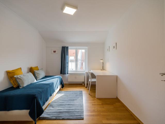Modern 2 Bedroon Flat in Mitte with a great balcony