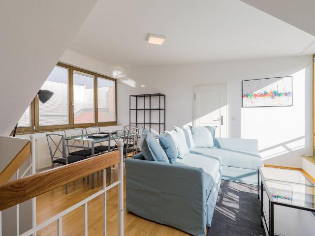 Modern 2 Bedroon Flat in Mitte with a great balcony, Berlin Amsterdam Apartments for Rent