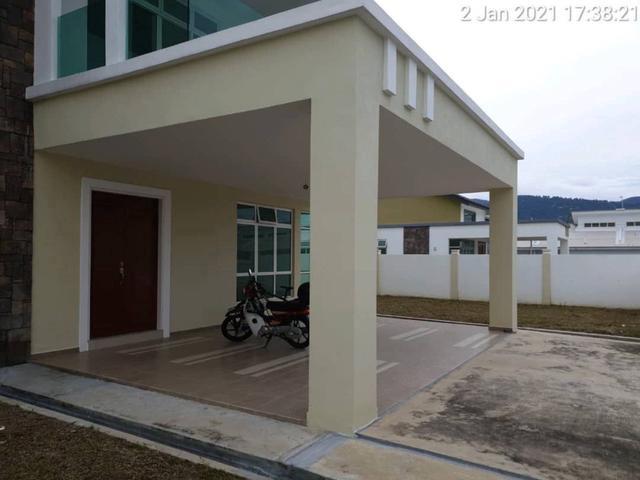 Modern 2 Storey Bungalow With Big Land With Green Elite Area