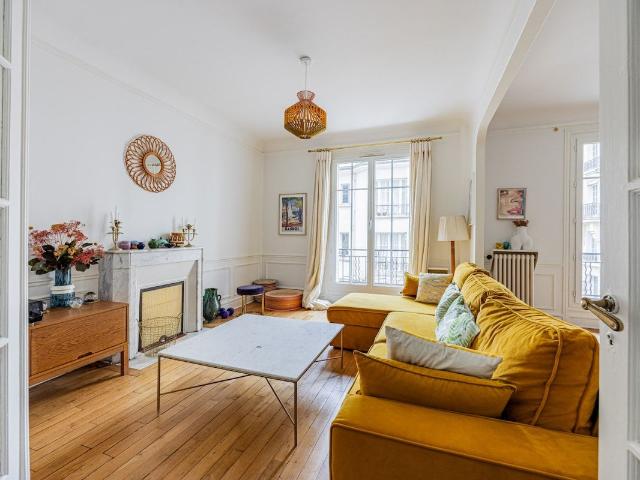 Modern 2BR Apartment with AC near the Catacombs, Paris Amsterdam Apartments for Rent