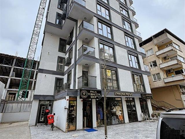 MODERN 34'den Kazasker'de Satılık Kiracılı Köşe Dükkan