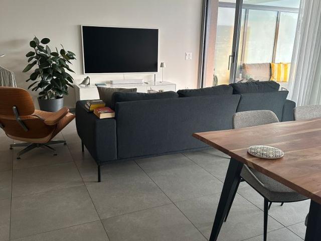 Modern 4.5 room apartment on the 1st floor with terrace