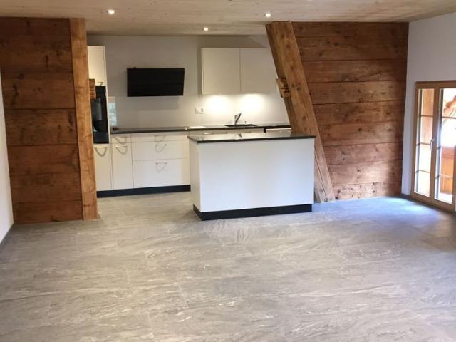 Modern 4.5 room apartment in charming farmhouse