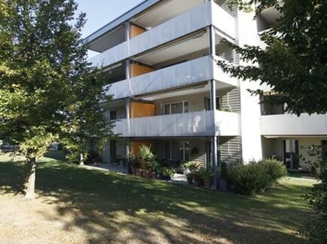 Modern 4.5 room apartment in a quiet residential area