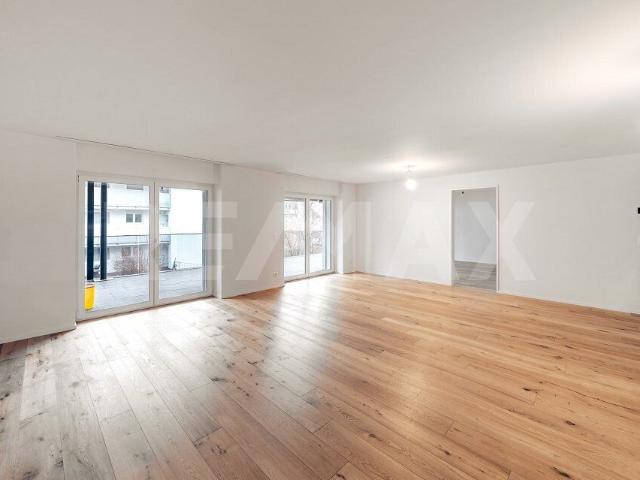 Modern 4.5 room apartment with 134 m² and large balcony, completely renovated, centrally located in Kloten