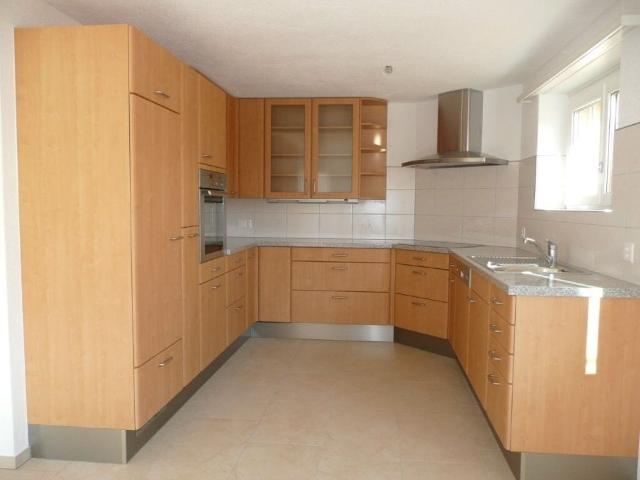 Modern 4.5 room apartment with balcony, Mosnang