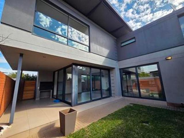 modern 4 bedroom cluster in an exclu.