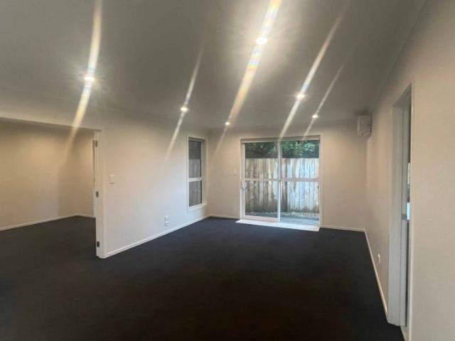 Modern 4 Bedroom Home for Rent!