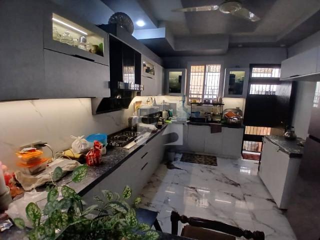 Modern 4 Bedroom Townhouse in Prime Location!
