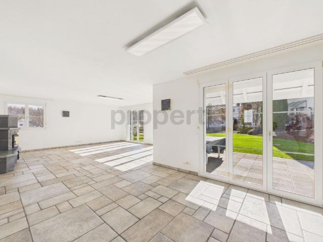 Modern 5.5 room terraced house with double garage and two e charging stations, Lindau