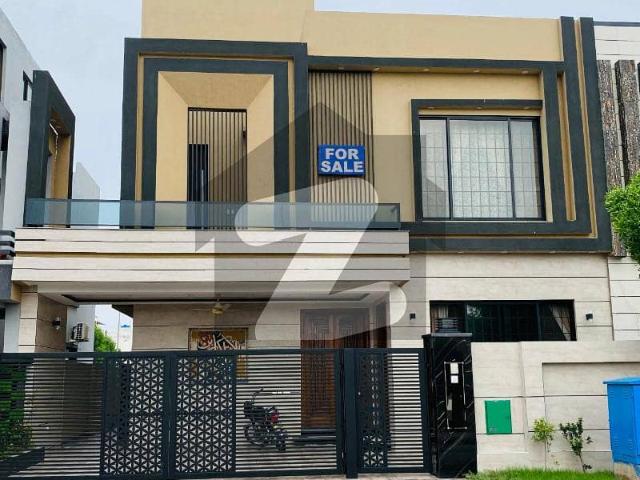Modern 5 Bed 10 Marla House in Central Block, Bahria Orchard LDA Approved