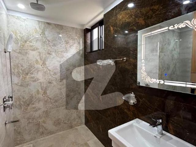 Modern 5 Bedroom Luxury House for Sale in Sector E Bahria Town Phase 8 Block E
