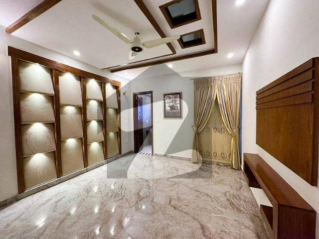 Modern 5 Marla House Available for Sale in Park View City, Lahore