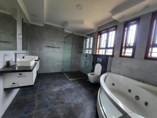 Modern 6 Bedroom Townhouse for Sale in Lavington