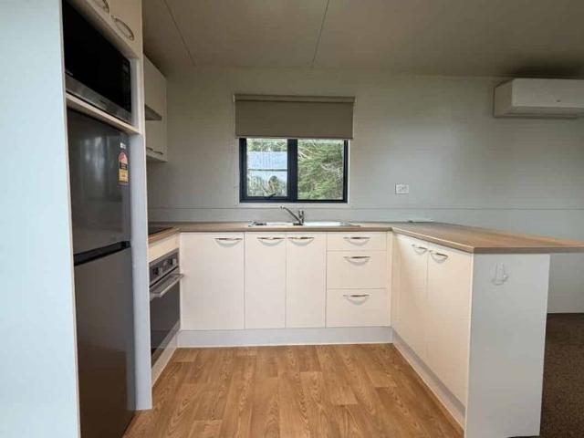 Modern Country Living – Peaceful Retreat at Waitarere Beach