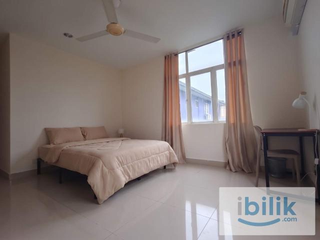 Modern & Cozy Fully Furnished Rooms in a 6 bedroom house @ Bella Damansara
