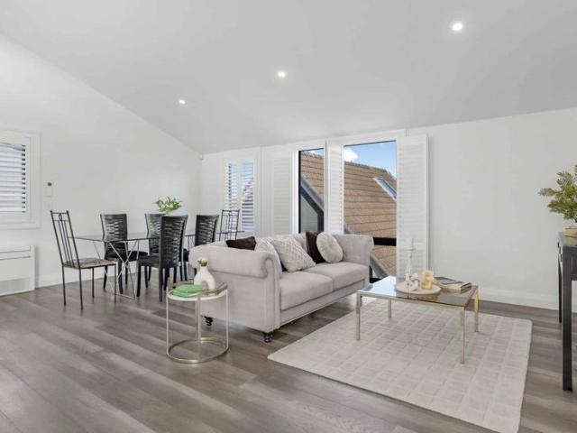 Modern Coastal Living in the Heart of Petone