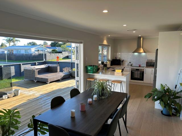 Modern Coastal Living on Concord Ave Mt Maunganui