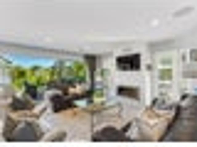 Modern Coastal Sanctuary