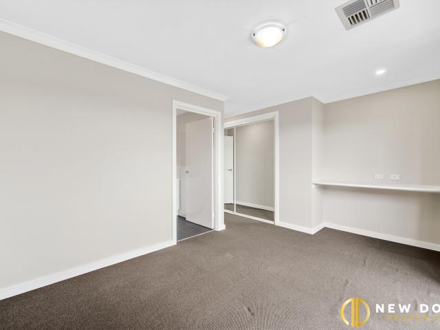 Modern Comfort & Convenience in Coombs!