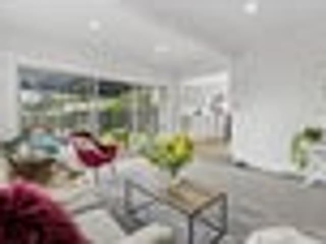 Modern Comfort in the Heart of Mangere Bridge