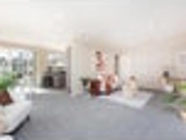 Modern comfort in a popular location