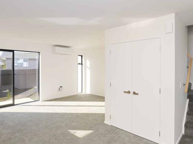 Modern Comfort in a Prime Location Cashmere High Zone