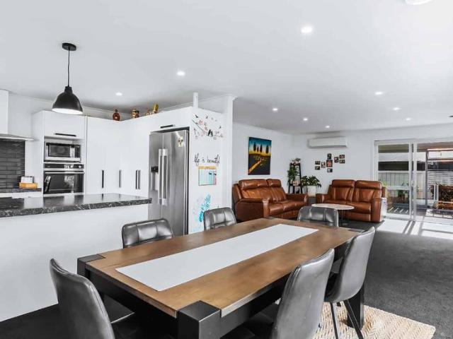 Modern Comfort in Prime Wharewaka Location Ã¢ÂÂ Lifestyle Meets Convenience