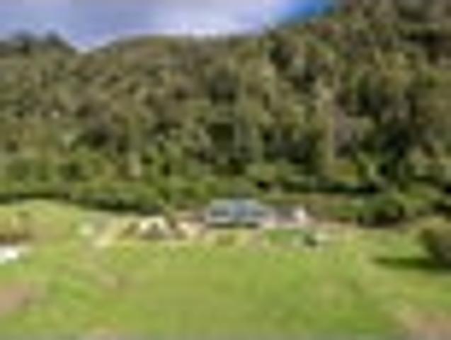 Modern comfort. Rural freedom. Remarkable views