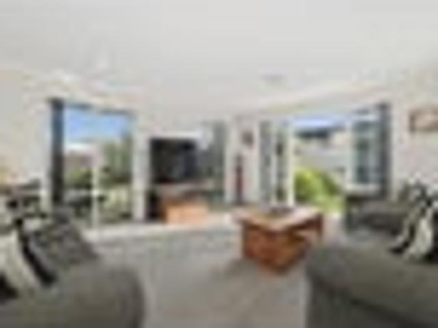 Modern Comfort, Space & Easy Living in The Lakes
