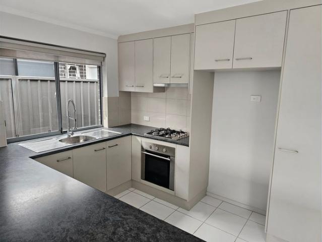 Modern & Convenient Living in Evanston Gardens