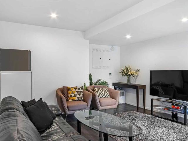 Modern Central City Room